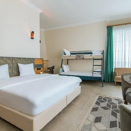 Fevzi Hoca ホテル トラブゾン